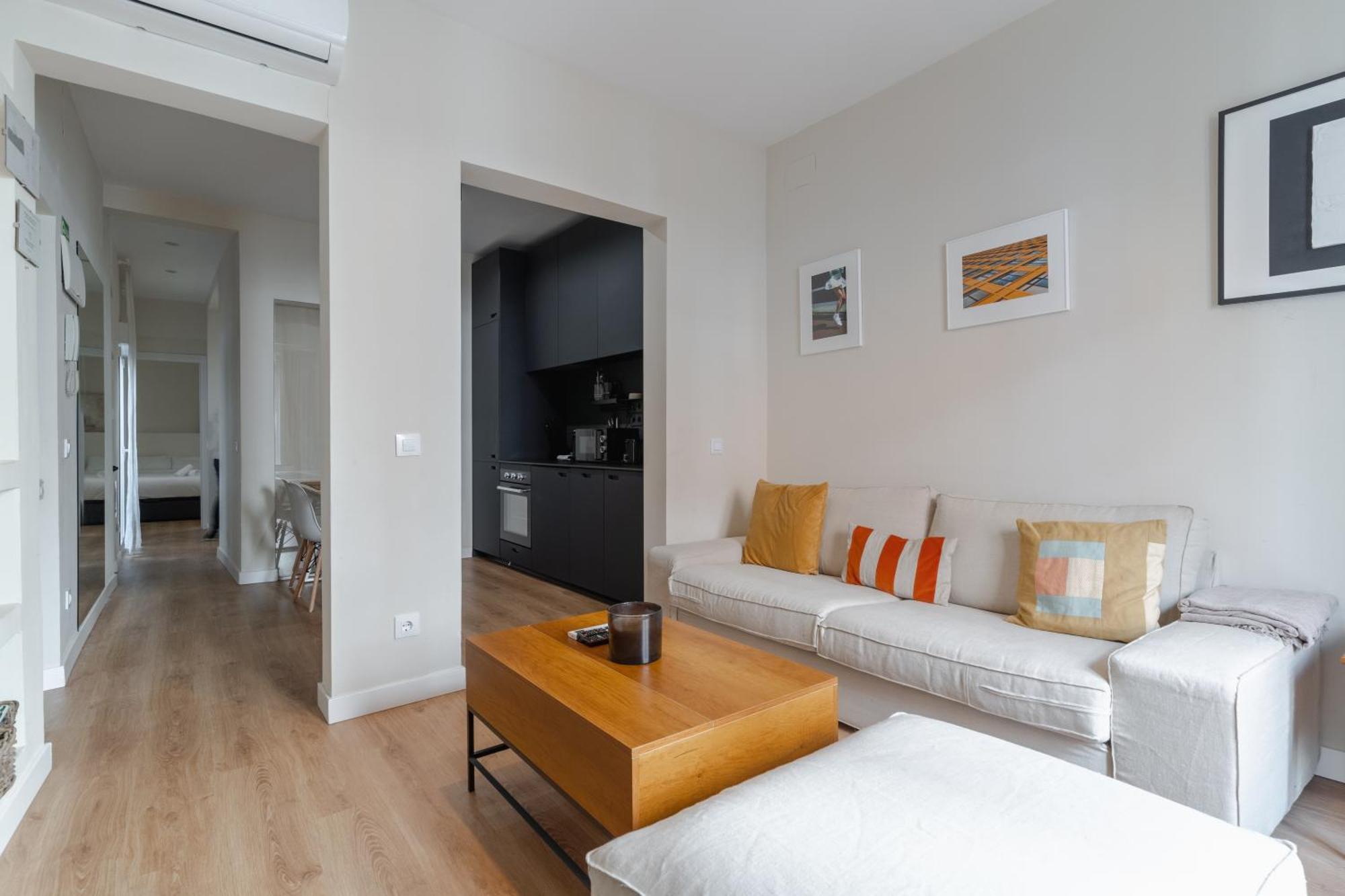 Appartement Centric- 1bd 1bth Furnished - Chueca